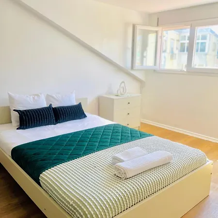 بيت شباب High Standard In Campo De Ourique, Close To Attractions Lisboa
