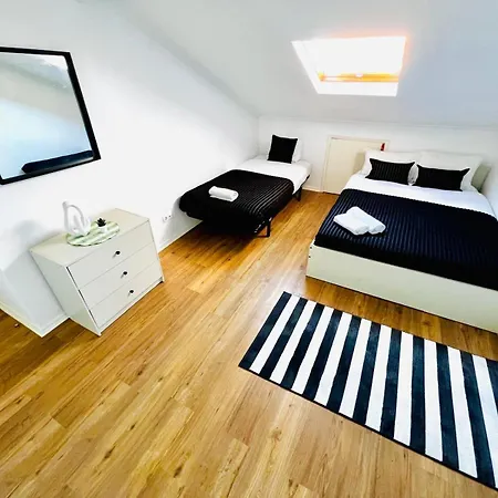 بيت شباب High Standard In Campo De Ourique, Close To Attractions Lisboa