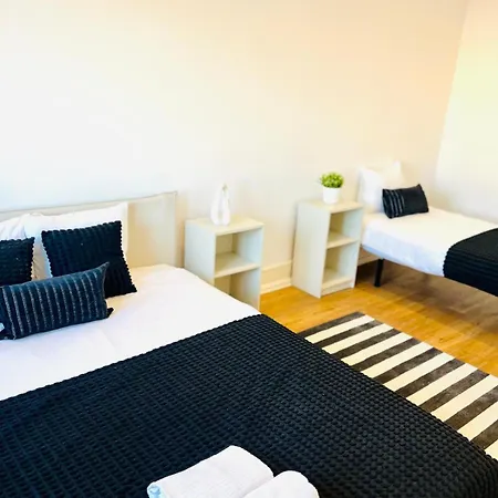 High Standard In Campo De Ourique, Close To Attractions *