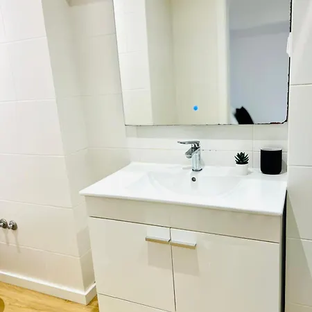 بيت شباب High Standard In Campo De Ourique, Close To Attractions Lisboa