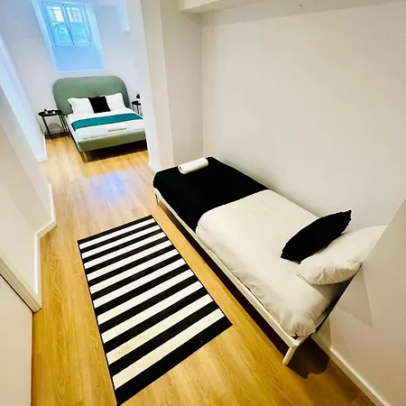 بيت شباب High Standard In Campo De Ourique, Close To Attractions