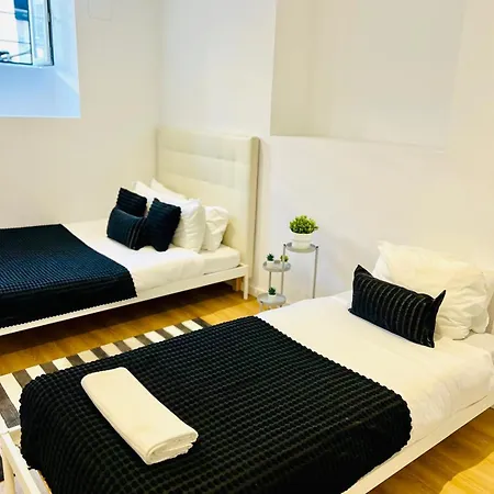بيت شباب High Standard In Campo De Ourique, Close To Attractions Lisboa
