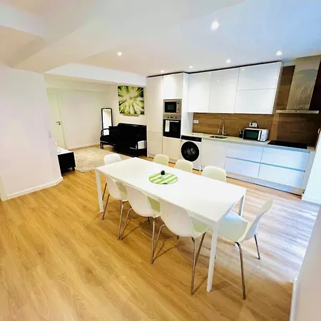High Standard In Campo De Ourique, Close To Attractions