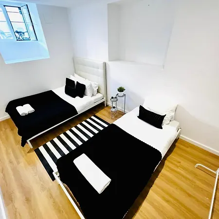 High Standard In Campo De Ourique, Close To Attractions Lisboa