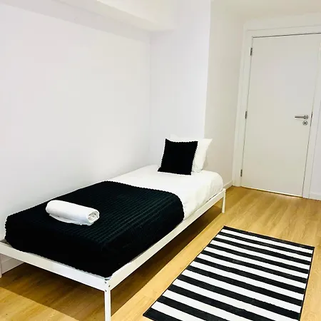High Standard In Campo De Ourique, Close To Attractions بيت شباب *