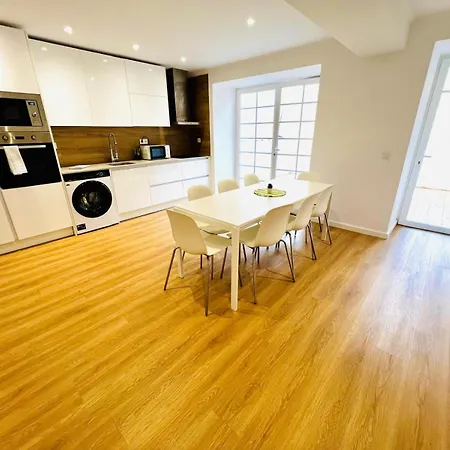 High Standard In Campo De Ourique, Close To Attractions بيت شباب