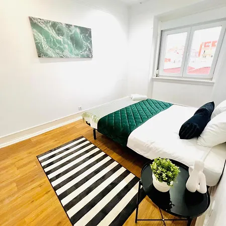 High Standard In Campo De Ourique, Close To Attractions Lisboa