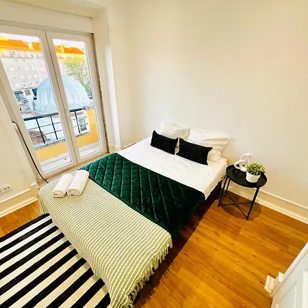 بيت شباب High Standard In Campo De Ourique, Close To Attractions