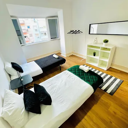 High Standard In Campo De Ourique, Close To Attractions * Lisboa